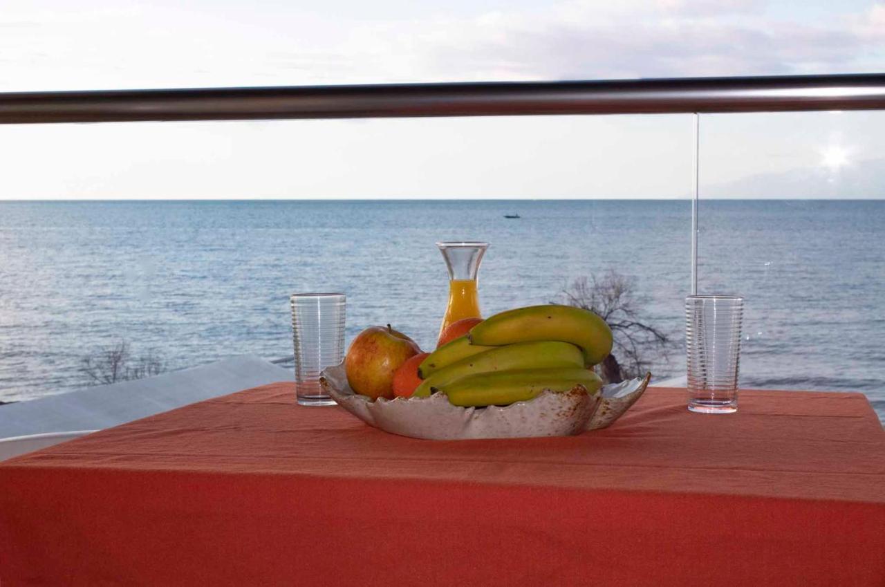 Frosos Beachfront Maisonette Acharavi Acharavi  Dış mekan fotoğraf
